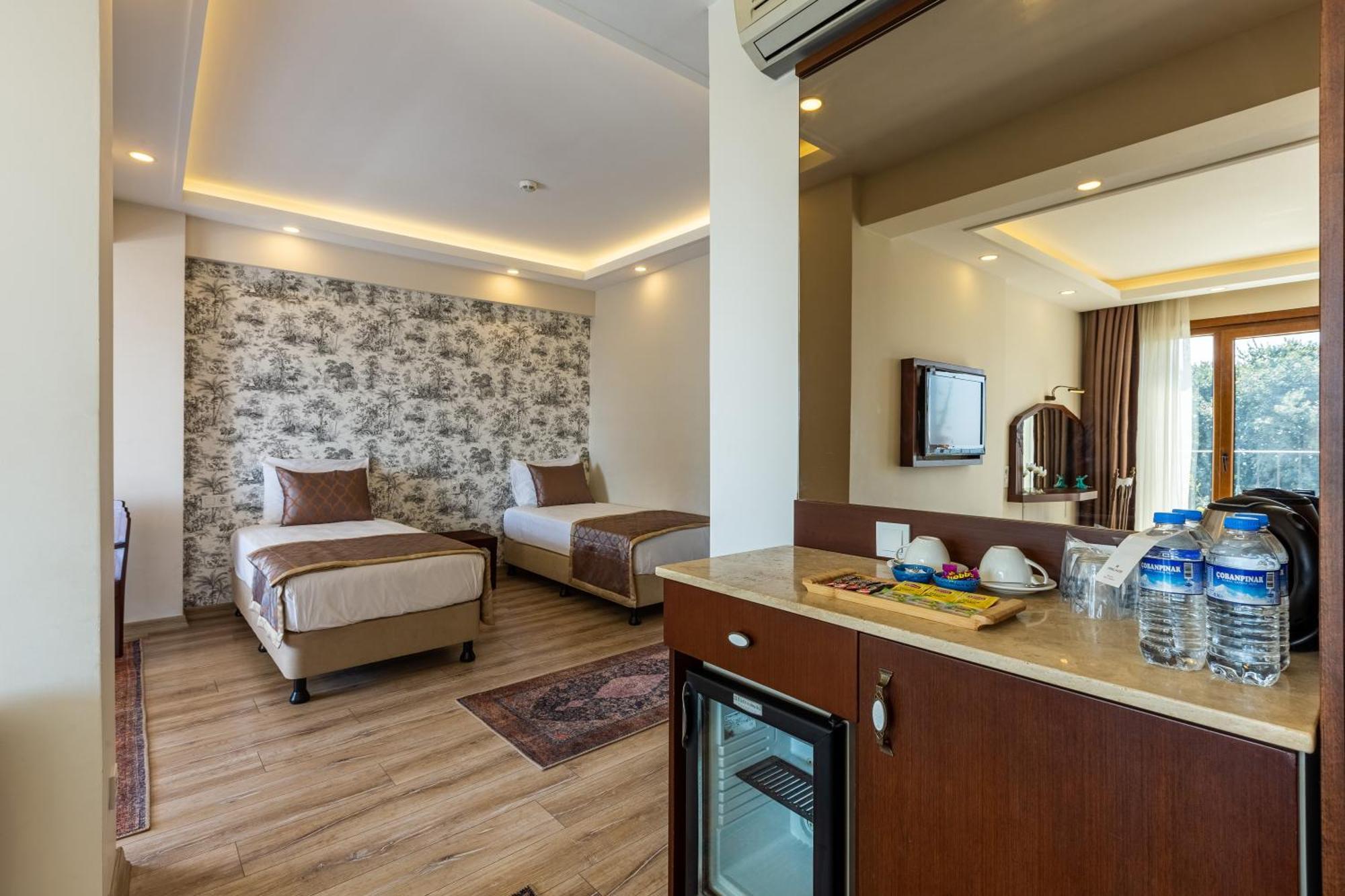 Menar Hotel&Suites -Old City Sultanahmet Istanbul Bilik gambar